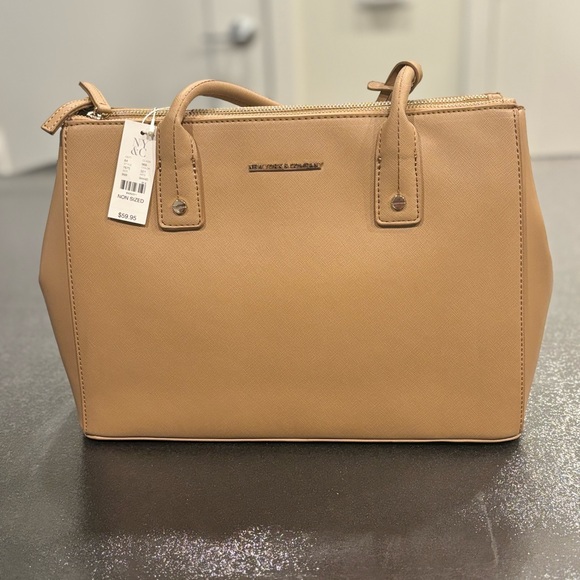 New York and Company Tan Tote Bag Style 7675 - Picture 4 of 14